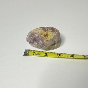 Flower agate with druzy inclusions